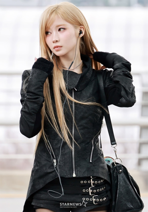 베이비몬스터 아사 ‘금발의 미녀’