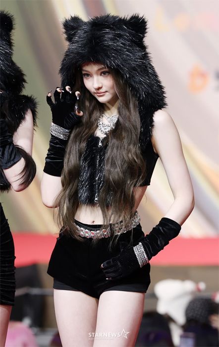 엘라, 앙큼 고양이