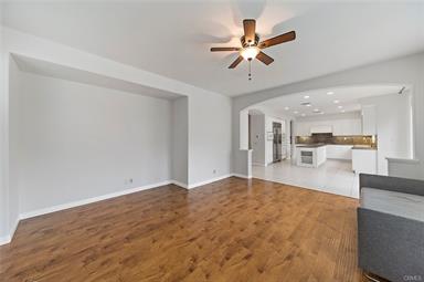 얼바인 노스파크 이층 주택 방5 화4 ( 263만불 ) 얼바인 노스파크 이층 주택 방5 화4 ( 263만불 )