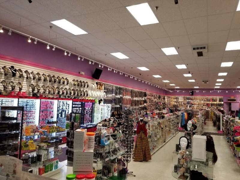 뷰티 서플라이 가게 매매(년매상 62만불: 년순이익 $160,000 이상) 뷰티 서플라이 가게 매매(년매상 62만불: 년순이익 $160,000 이상)