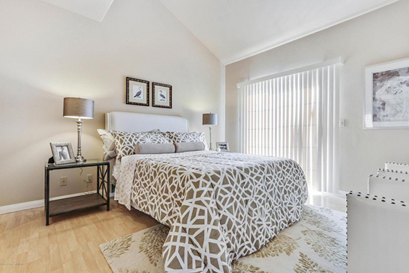 (9월 15일) 학군좋은 동네 찾기 힘든 3 차고 타운홈 $535,000 (9월 15일) 학군좋은 동네 찾기 힘든 3 차고 타운홈 $535,000