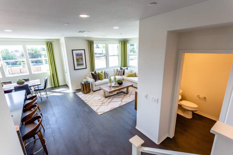 올슨 홈 New Townhome Grand Open 올슨 홈 New Townhome Grand Open