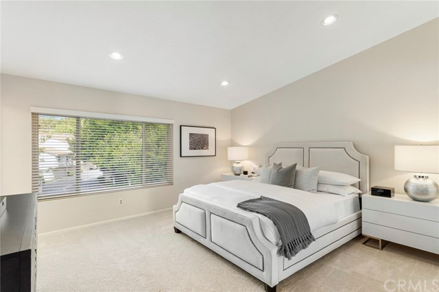Irvine Turtle Rock, 2 Beds, 3 Baths, 1525 Sqft Irvine Turtle Rock, 2 Beds, 3 Baths, 1525 Sqft