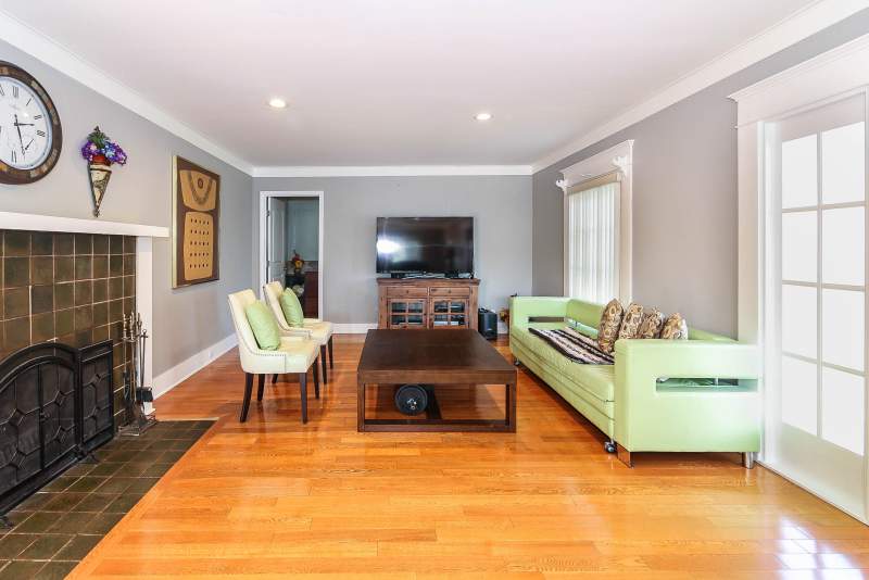 행콕팍 하우스 $1.395.000 행콕팍 하우스 $1.395.000