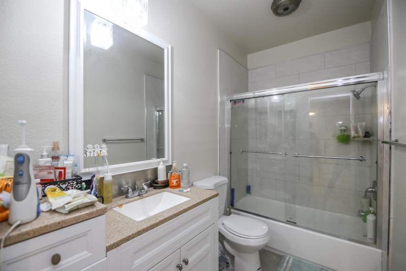 한인타운 콘도 리모델 방2 화2 한인타운 콘도 리모델 방2 화2