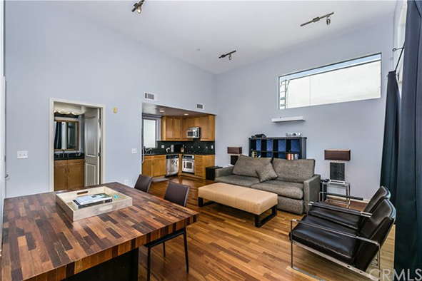 (9월 12일) 좋은 동네에서 살아야 한다면 $699,000 (9월 12일) 좋은 동네에서 살아야 한다면 $699,000