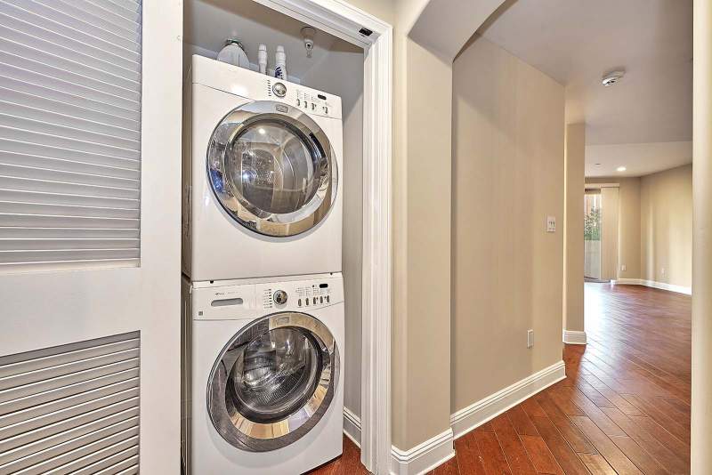 행콕팍 2베드2배스 럭셔리 넓은 콘도 (독점 SOLD) 행콕팍 2베드2배스 럭셔리 넓은 콘도 (독점 SOLD)