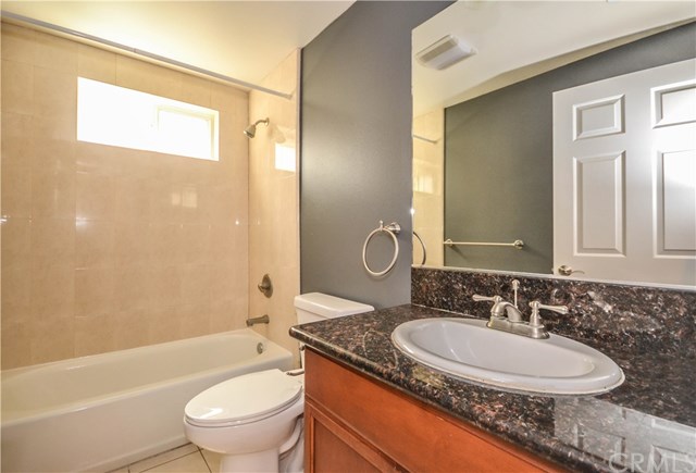 Koreatown, 2 Beds, 2 Baths Koreatown, 2 Beds, 2 Baths