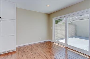 얼바인 엘카미노 단층 주택(공동벽 하나) 방3 화2 ( 64만 9천불 ) 얼바인 엘카미노 단층 주택(공동벽 하나) 방3 화2 ( 64만 9천불 )