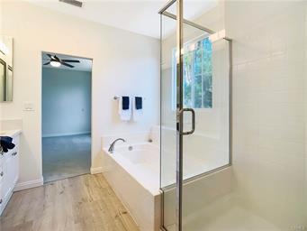 가격인하)얼바인 학군 터스틴필드 이층 디테치드 콘도 방3 화2.5 ( 69만 9천불 ) 가격인하)얼바인 학군 터스틴필드 이층 디테치드 콘도 방3 화2.5 ( 69만 9천불 )