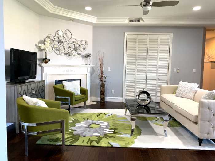 교통이 편리하고 럭셔리한 팬트 하우스 콘도 교통이 편리하고 럭셔리한 팬트 하우스 콘도