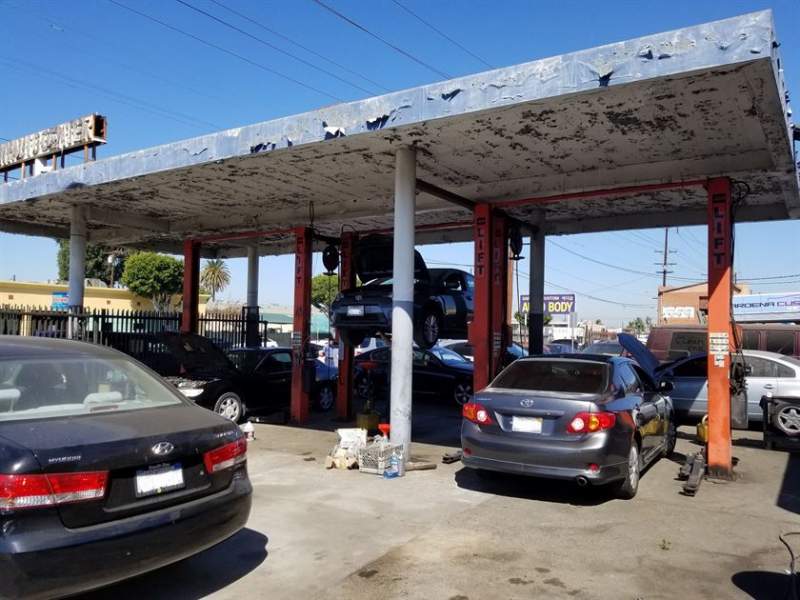 성업중인 정비소 소개합니다. - $350,000(약간의 네고 가능) 성업중인 정비소 소개합니다. - $350,000(약간의 네고 가능)