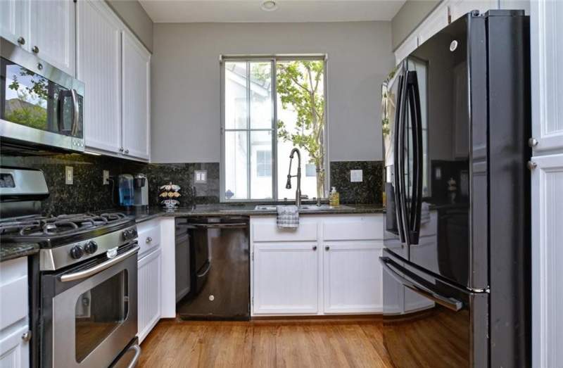 La Mirada Hillsborough의 잘 관리된 Gated Single House La Mirada Hillsborough의 잘 관리된 Gated Single House